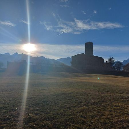 La Taverna Alloggio Ad Uso Turistico - Vda -Sarre - Cir- 0073 Aosta Exteriör bild