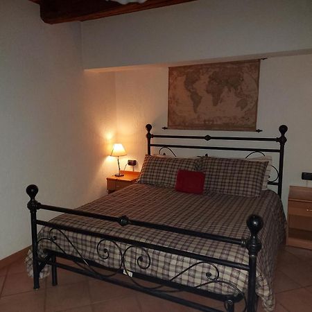 La Taverna Alloggio Ad Uso Turistico - Vda -Sarre - Cir- 0073 Aosta Exteriör bild