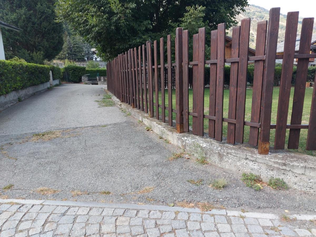 La Taverna Alloggio Ad Uso Turistico - Vda -Sarre - Cir- 0073 Aosta Exteriör bild